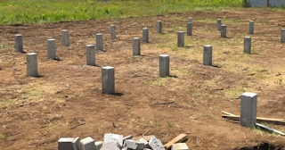 Фундамент на забивных жб сваях под ключ в Сорочинске - фундамент из забивных железобетонных свай цена от 3106 руб/м2